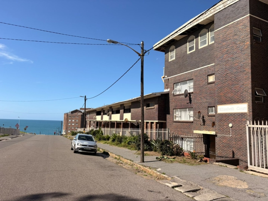 7 Bedroom Property for Sale in Quigney Eastern Cape